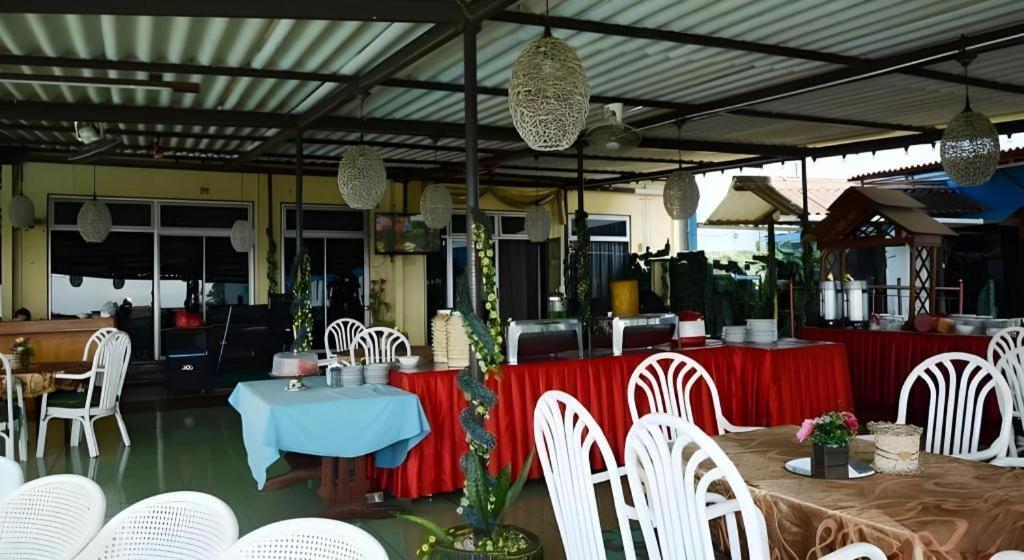 Hotel Marcopolo Bandar Lampung Exterior foto