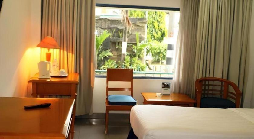 Hotel Marcopolo Bandar Lampung Exterior foto