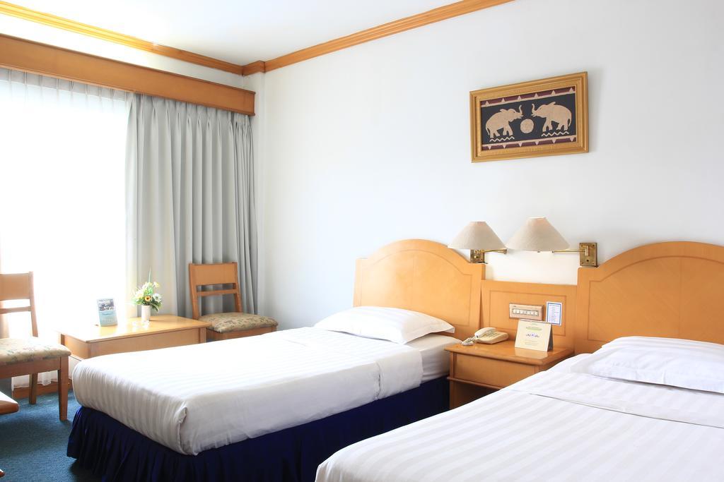 Hotel Marcopolo Bandar Lampung Exterior foto